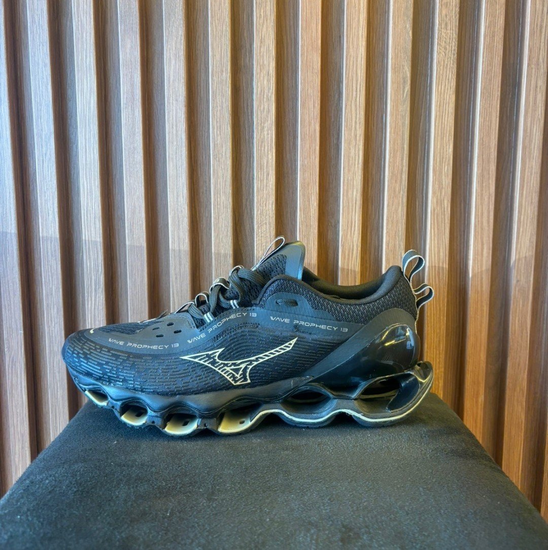 Mizuno Wave Prophecy 13