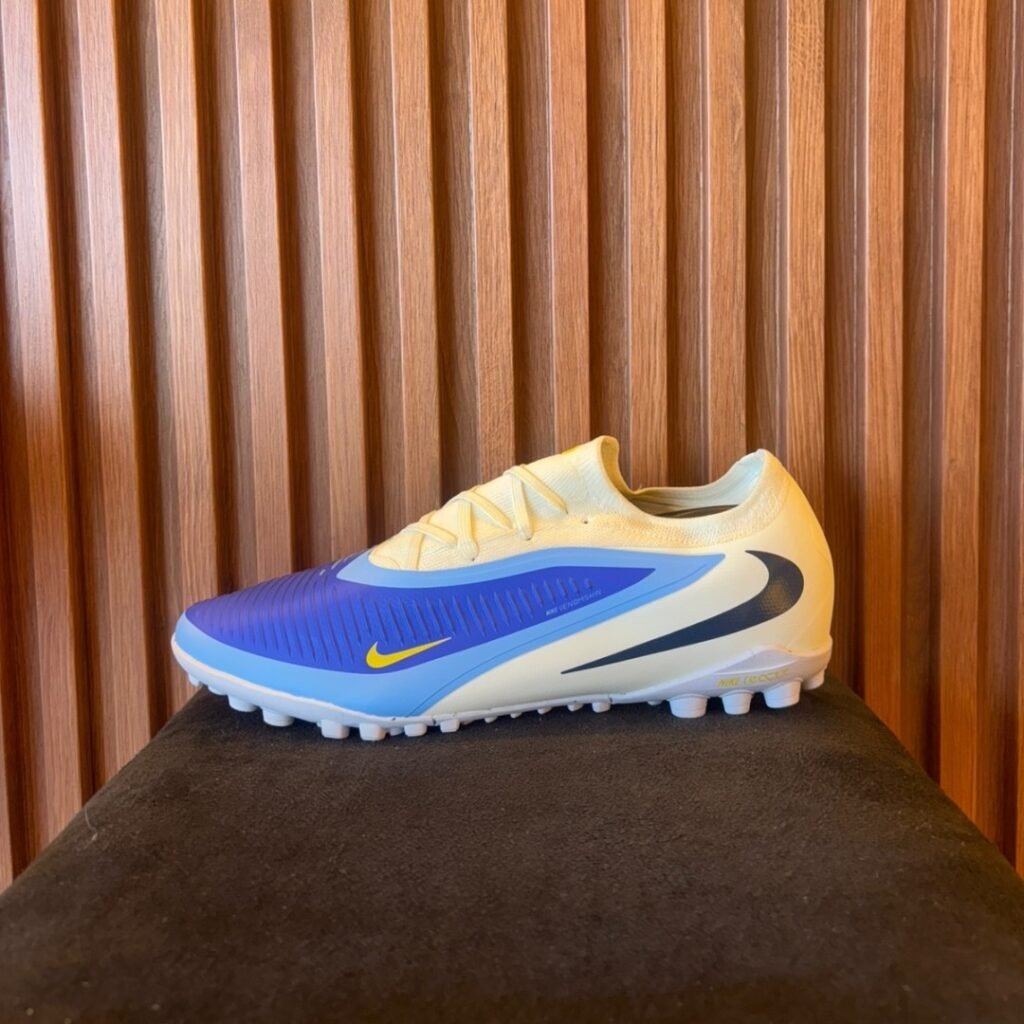 Chuteira Society Nike Phantom 6 Elite TF