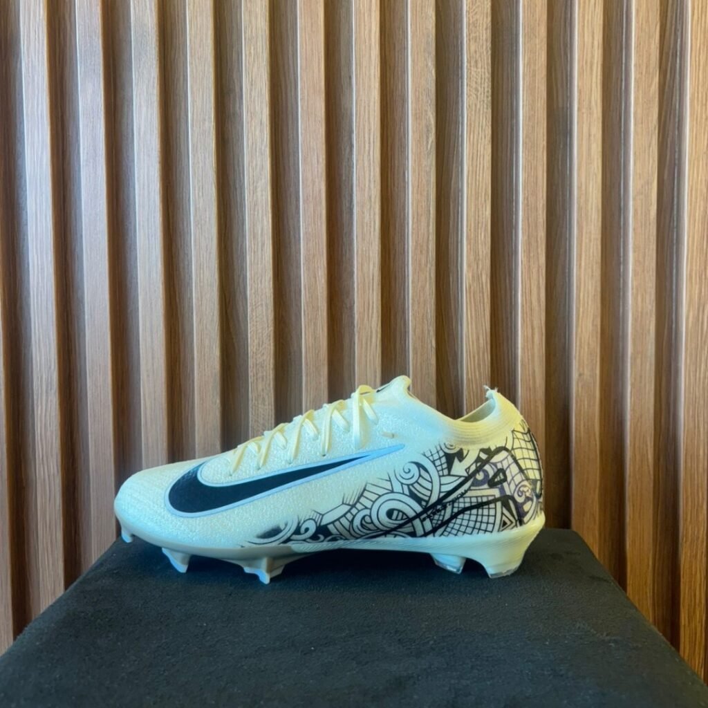 Nike Air Zoom Mercurial Vapor 16 Elite